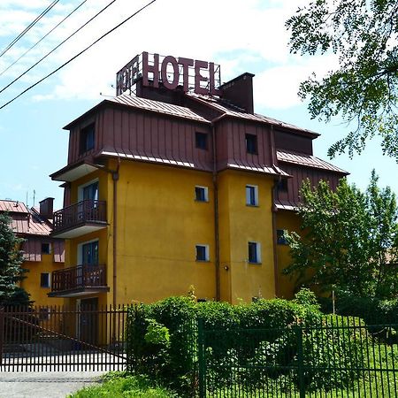 Krystyna Hotel Krakow Exterior photo
