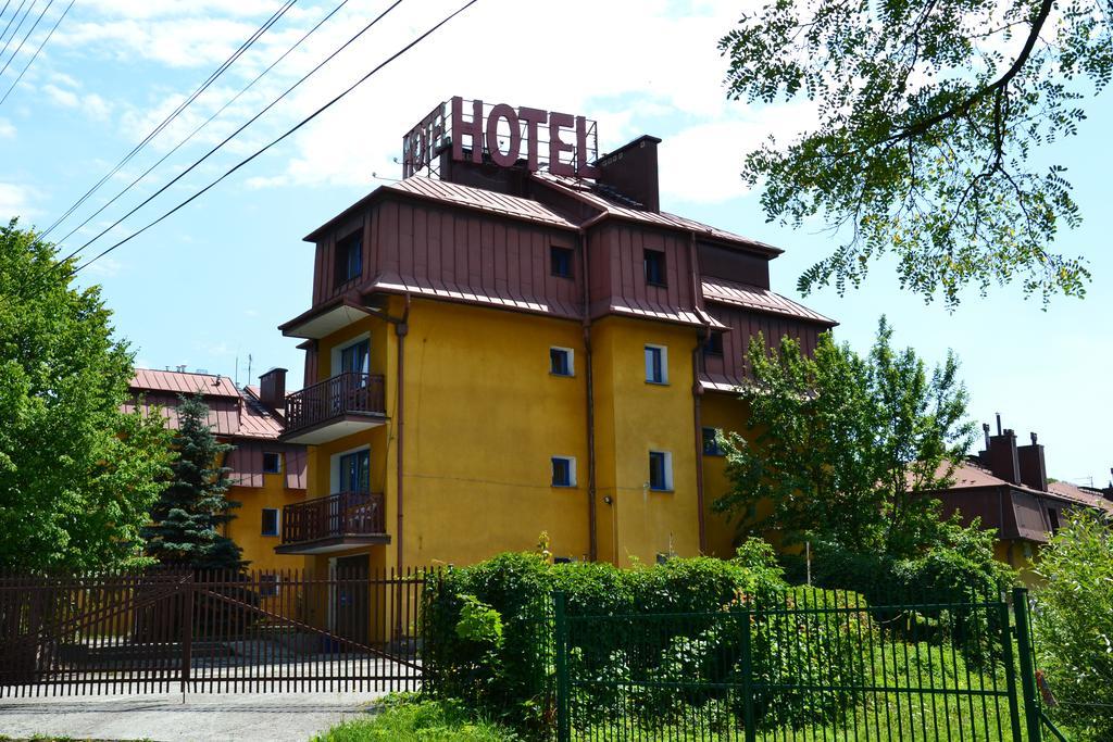 Krystyna Hotel Krakow Exterior photo